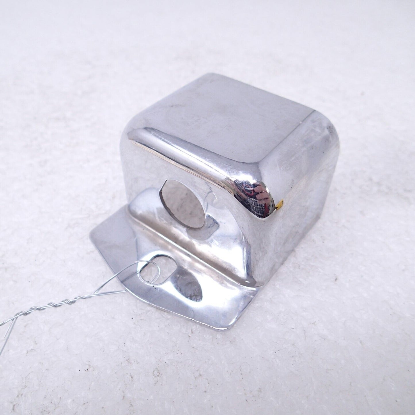 AFTERMARKET IGNITION SWITCH COVER (BIG TWIN/SPORTSTER)