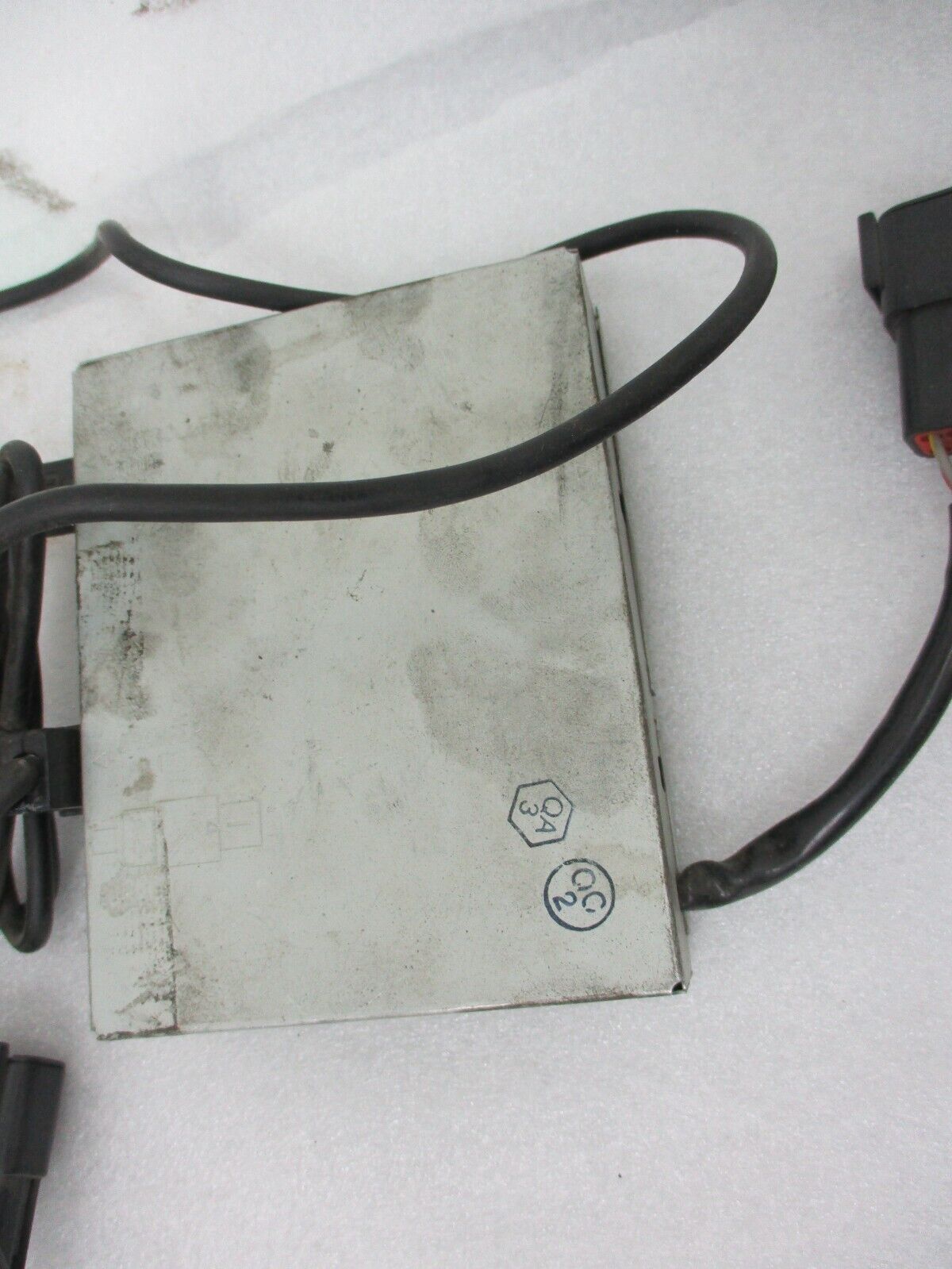Harley-Davidson 12 Disc CD Changer 59695 NOT tested (Made Singapore)