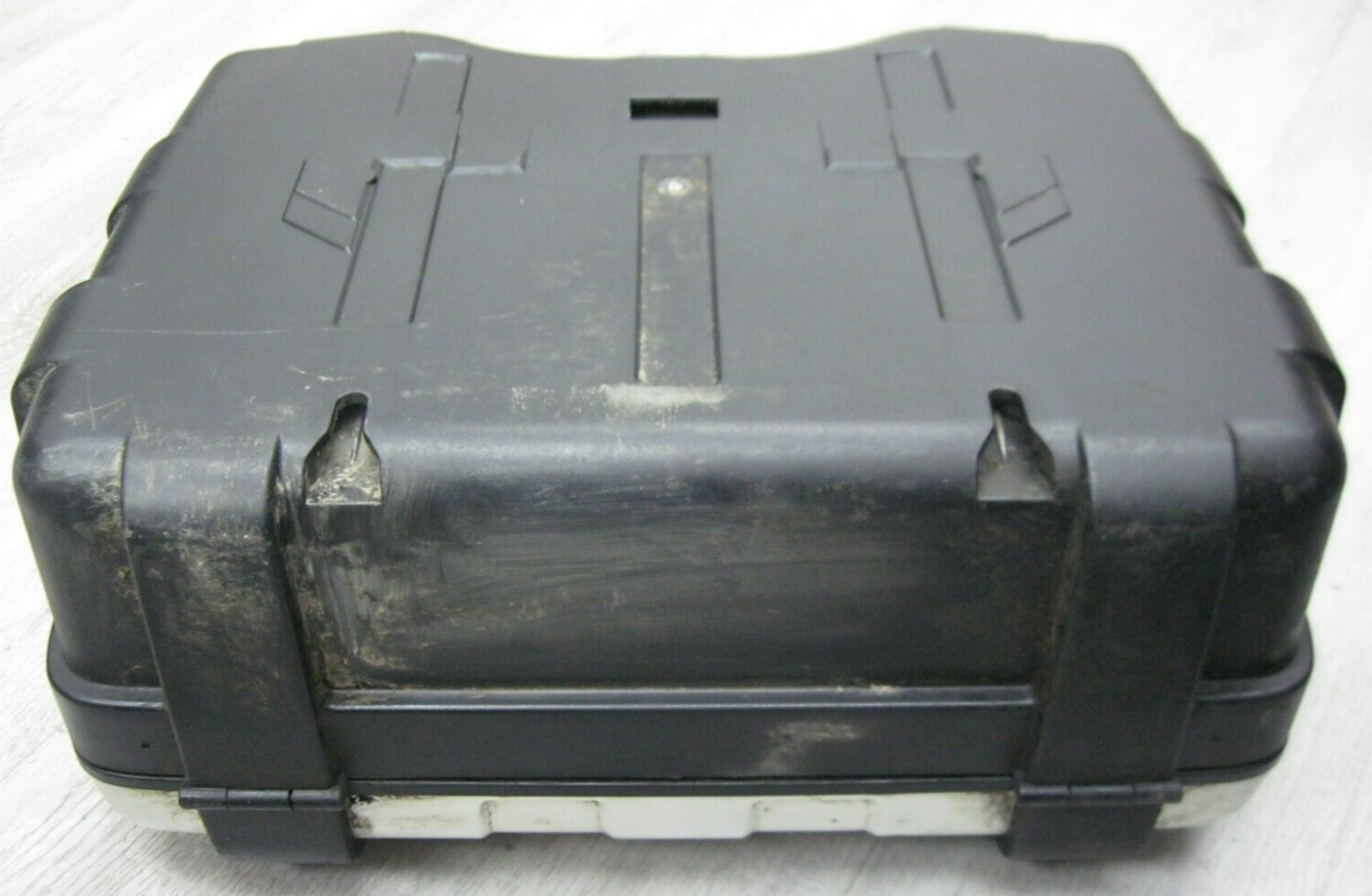 Givi Brushed Aluminum 33 Litre Trunk 0r Side Case 2 Keys believed to be  TRK33NA