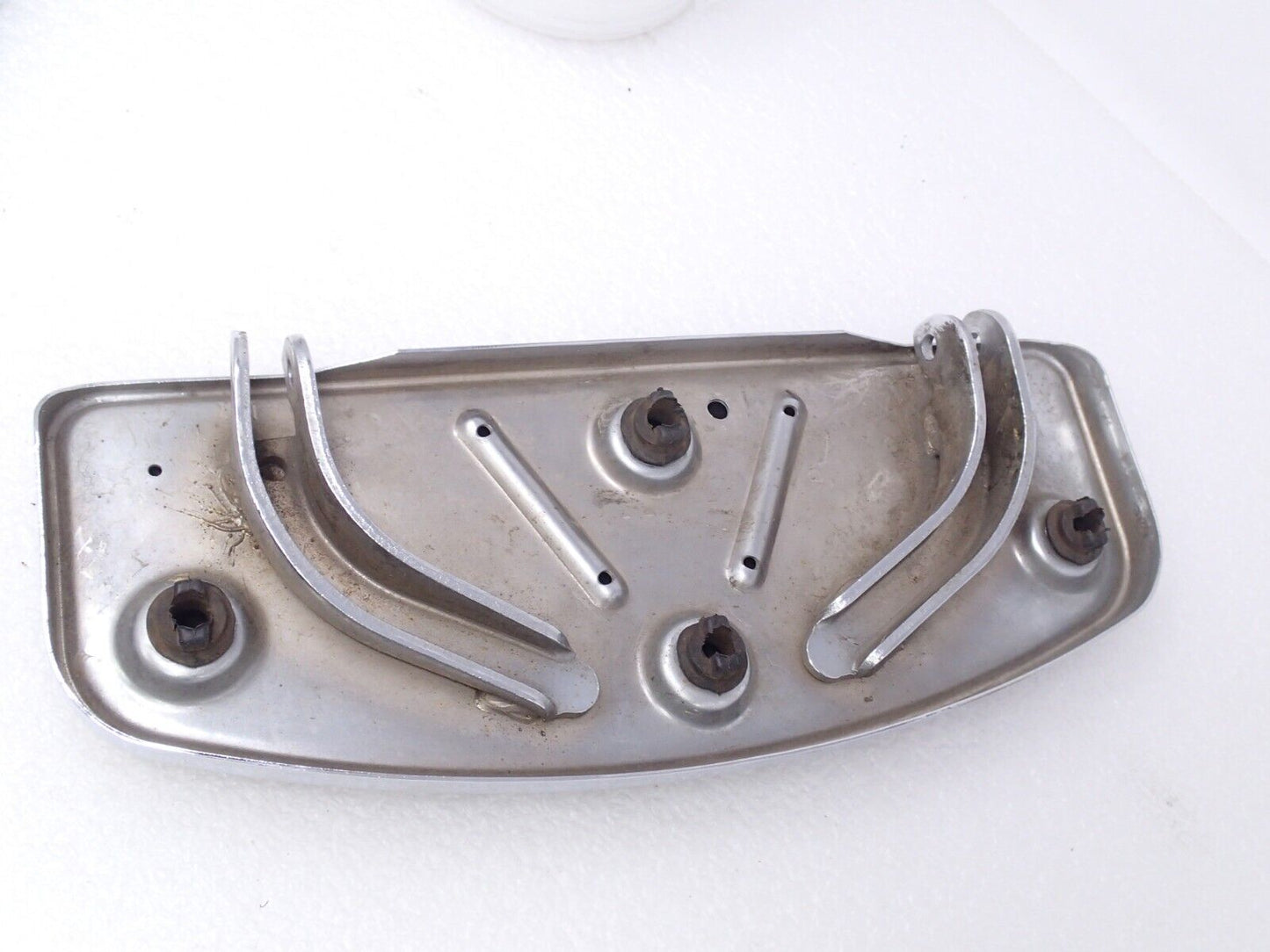 HARLEY-DAVIDSON ROAD KING CHROME FOOTREST FOOTBOARD FLOOR BOARD PAD 50621-06