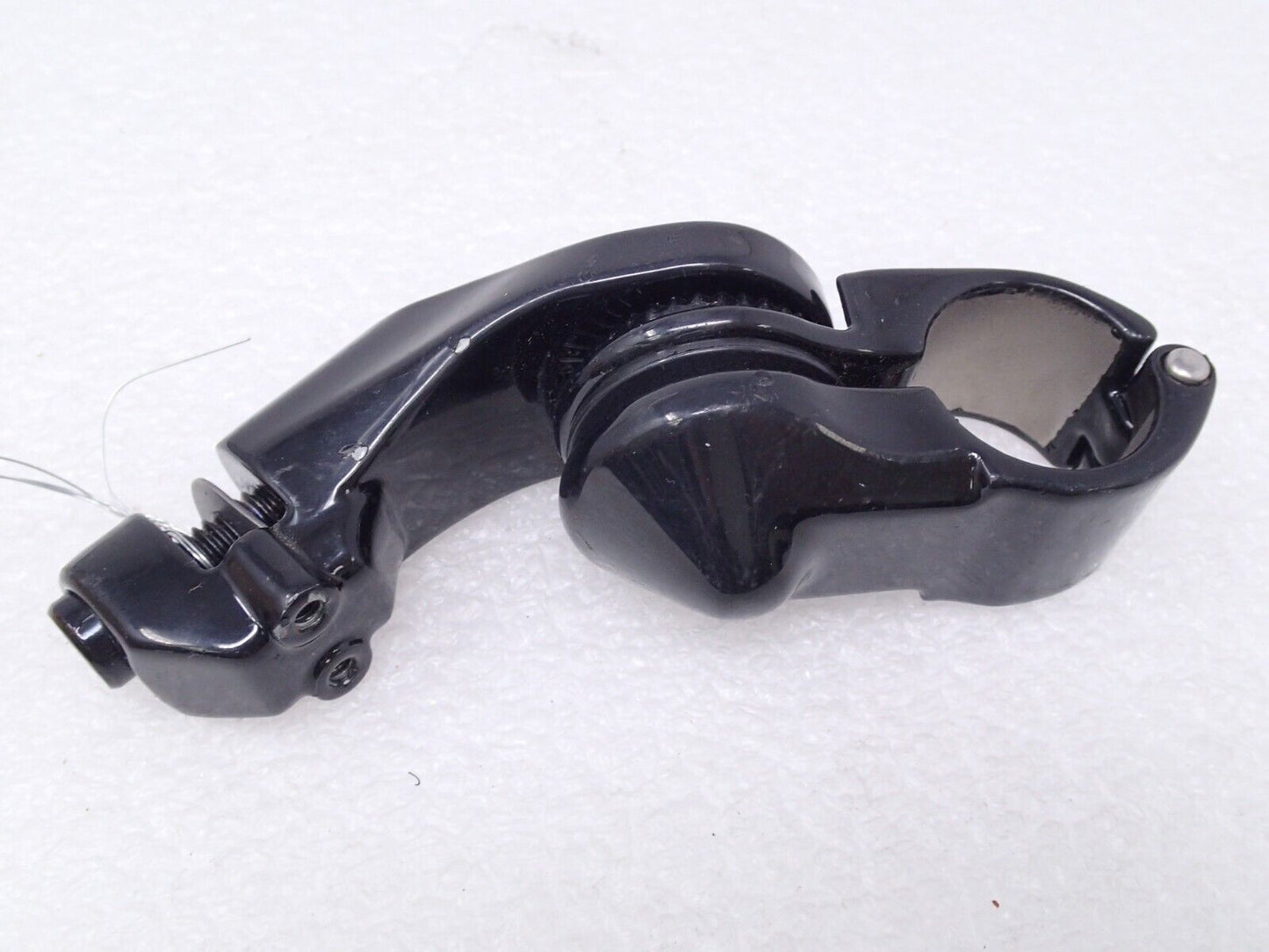 1-1/4" Short Angled Adjustable Highway Pegs Mount SINGLE Harley Crash Bar Clamp