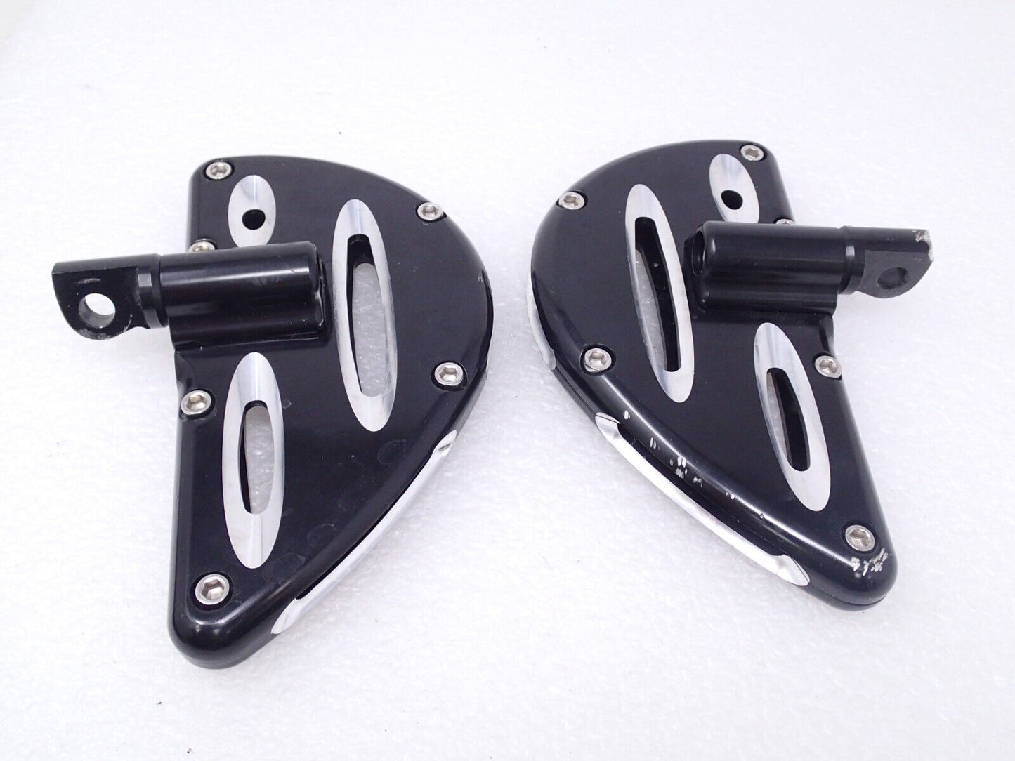 Rear Passenger Floorboards Floor Board Foot Pegs CNC For Harley Softail 883 1200