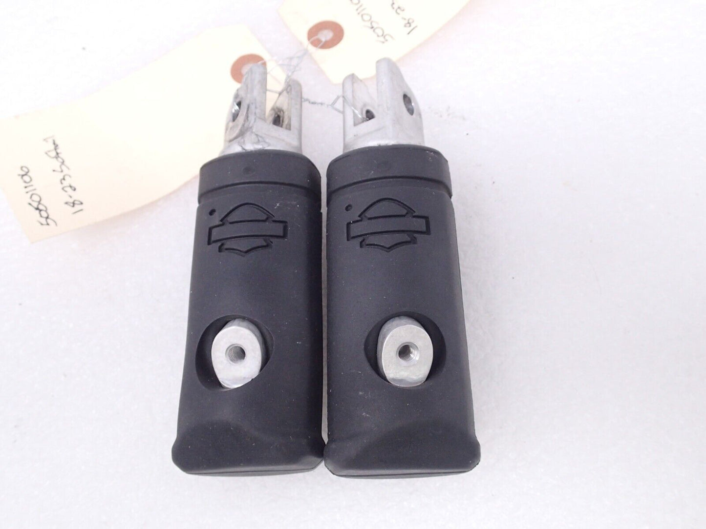 2018+ HARLEY DAVIDSON SOFTAIL FACTORY FRONT FOOT PEGS (50501107 /50501106)