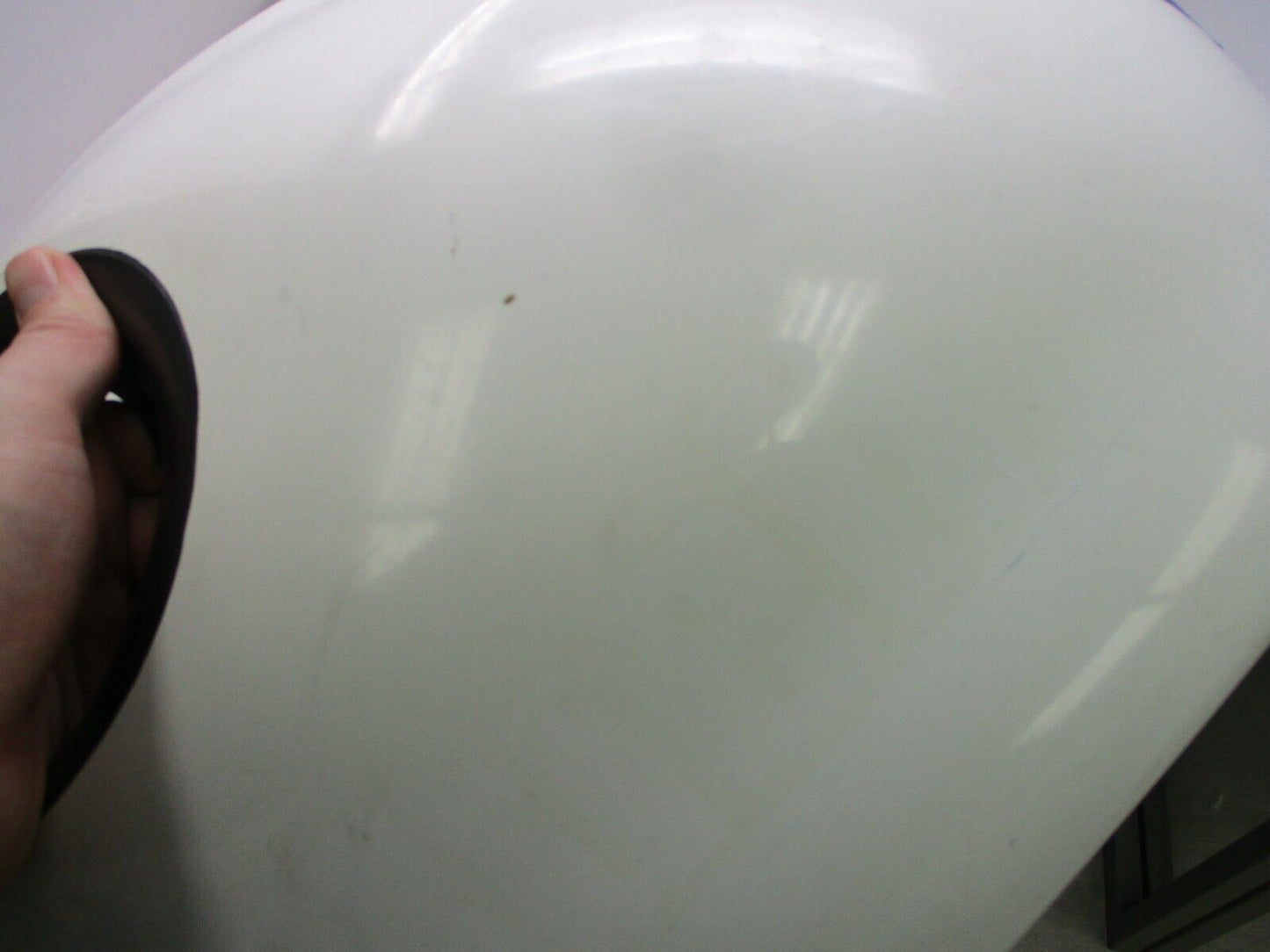 M1224.02A8MAW INTAKE COVER ASSEMBLY (arctic white) 2003-XB9R