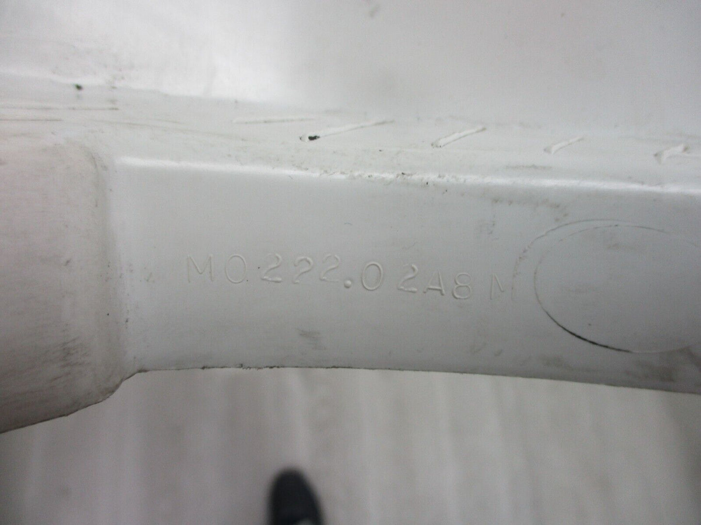 M1224.02A8MAW INTAKE COVER ASSEMBLY (arctic white) 2003-XB9R