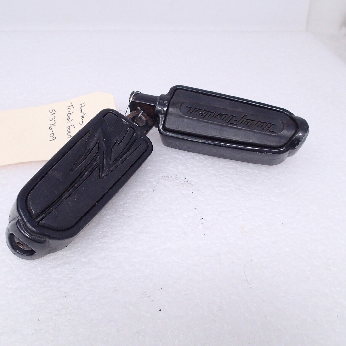 Harley-Davidson Tribal Foot pegs Black 51376-09 USED (Scratches)