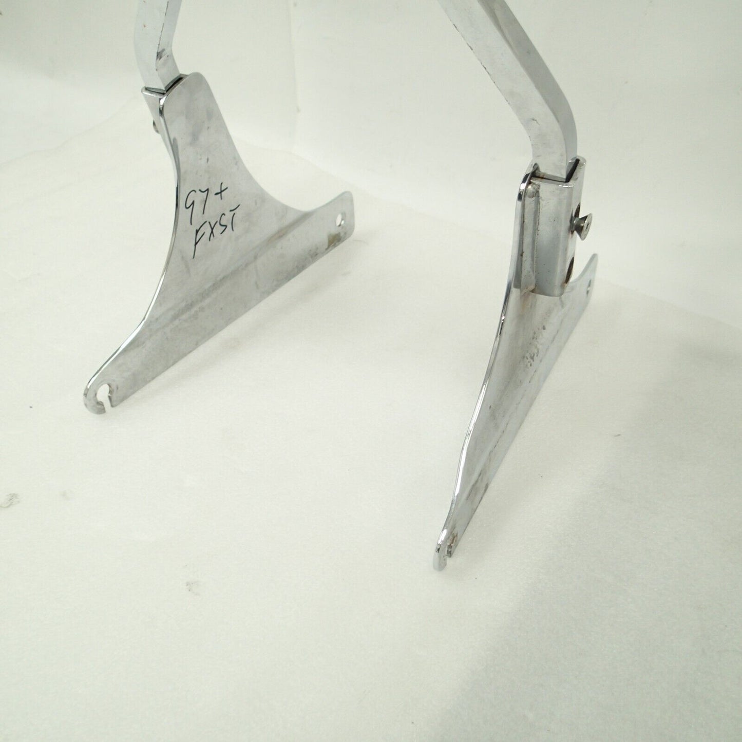 HARLEY DAVIDSON TOURING MODEL BACK REST SISSY BAR