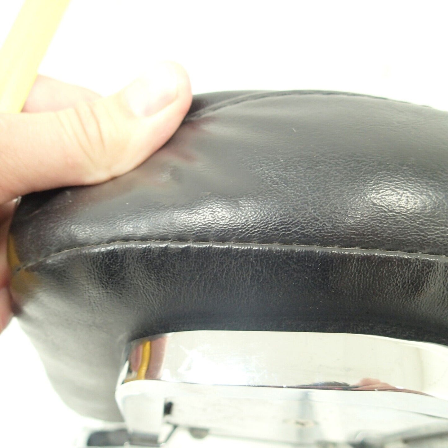 HARLEY DAVIDSON TOURING MODEL BACK REST SISSY BAR