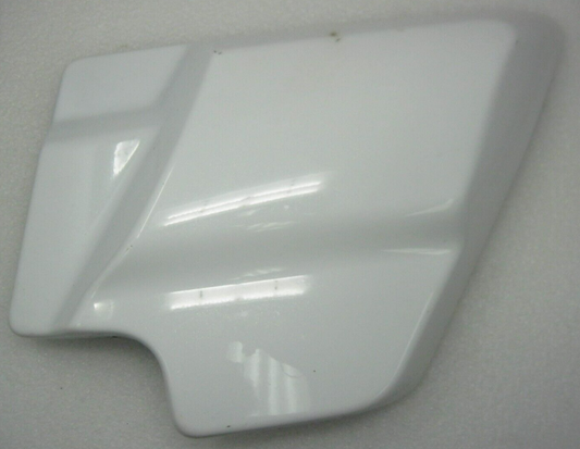 Harley-Davidson OEM Crushed Ice Pearl RH Side Cover Prime 66048-09A  57200072DZS