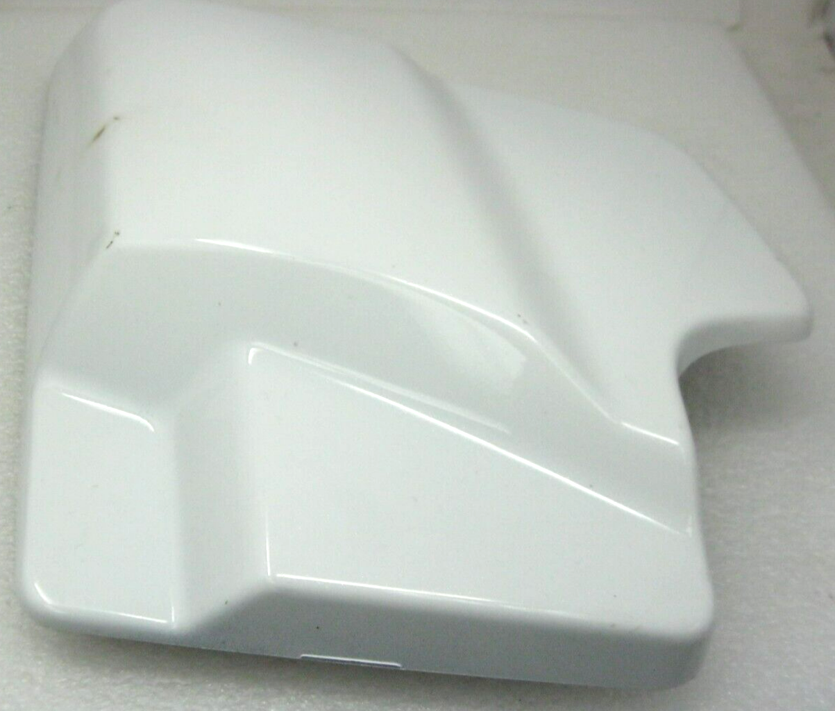 Harley-Davidson OEM Crushed Ice Pearl RH Side Cover Prime 66048-09A  57200072DZS