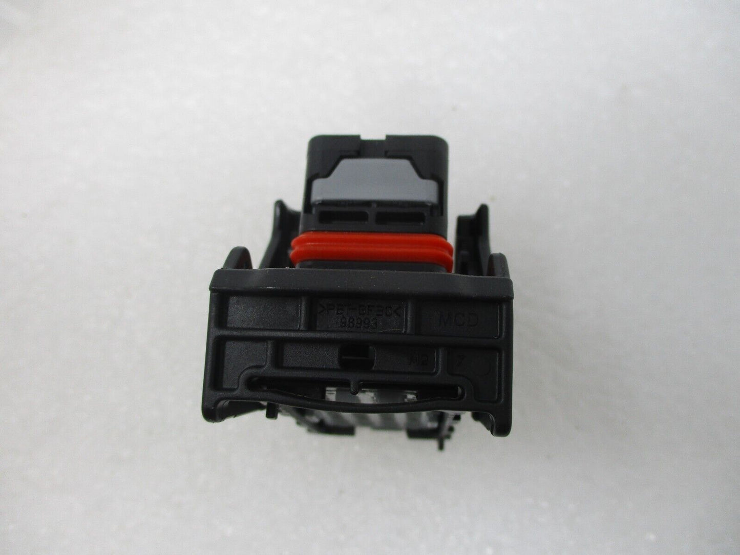 MOLEX 64320-1311 AUTOMOTIVE CONN HOUSING, RCPT, 48WAYS