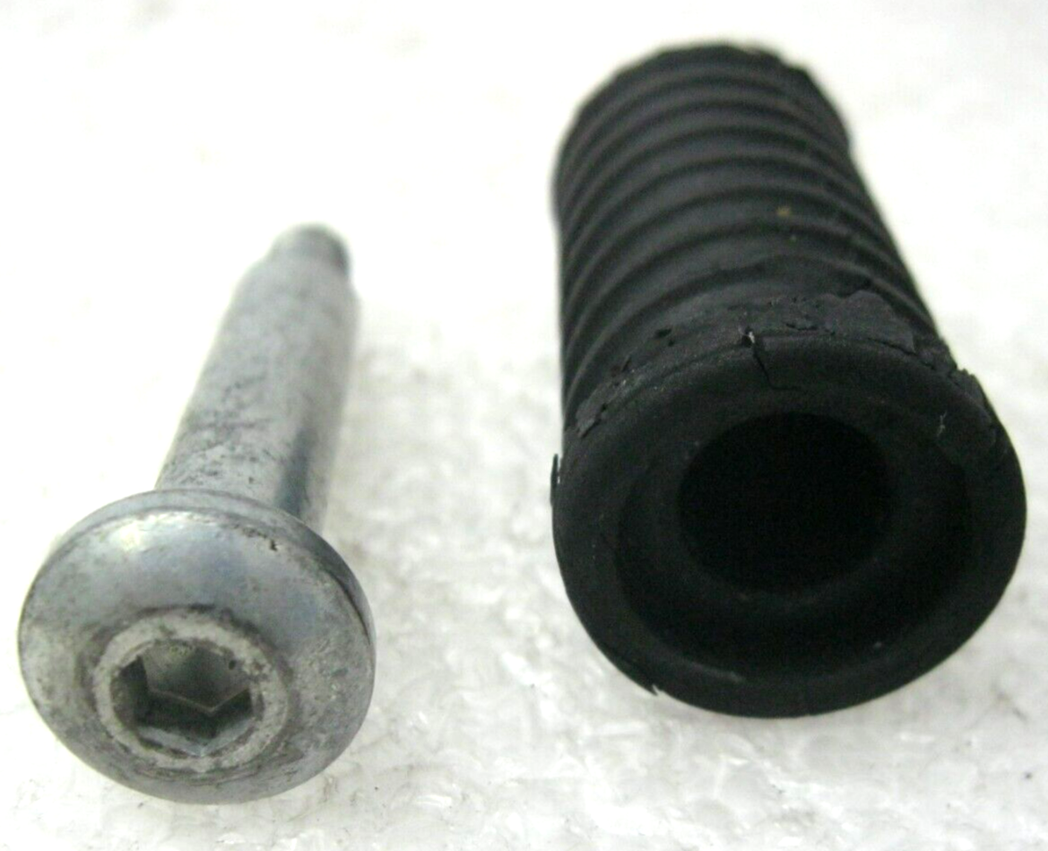 Harley-Davidson 79-07 (34611-65) 06-23 (34611-65A) Shifter Peg RUBBER TORN Pic 3
