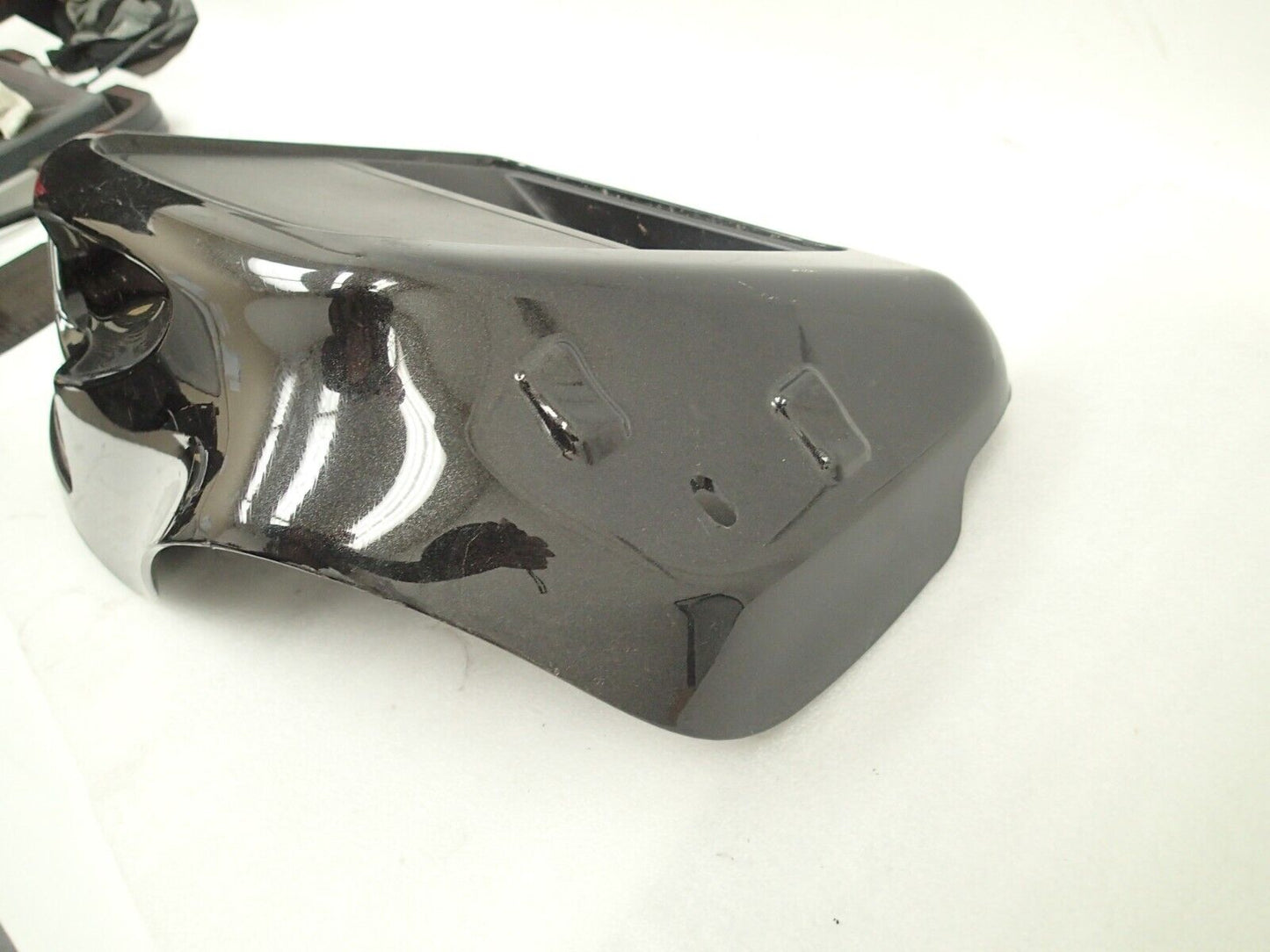 14 - 21 Harley Davidson Touring Right Vented Lower Leg Fairing Cover 57100215