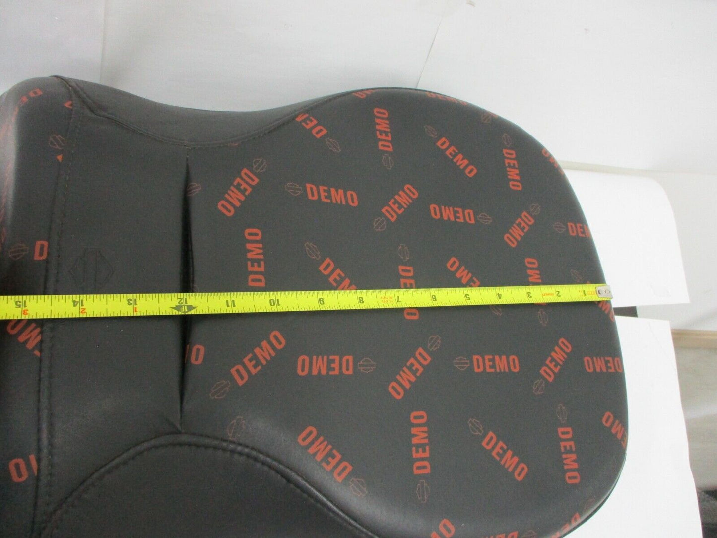 54382-11 DEMO SEAT Harley Touring Road Glide SUPER REACH Ultra Classic CVO Seat