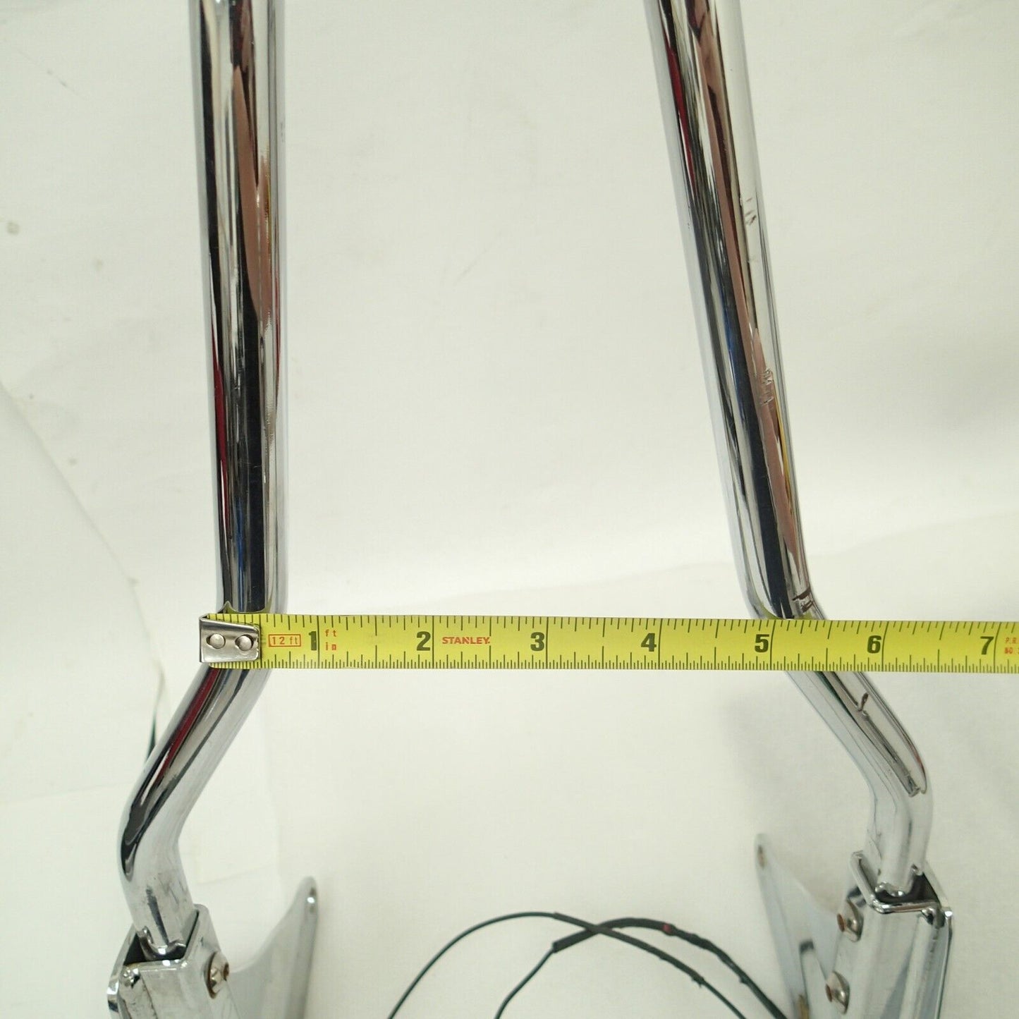 Chrome Sissy Bar + Wedge Style Marker Lights Harley  2004 FLSTC