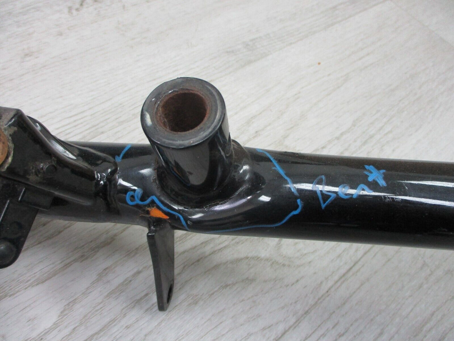 USED DENT Left 2004 Harley-Davidson VRSCB V-Rod Frame Lower Rail 47987-04BK