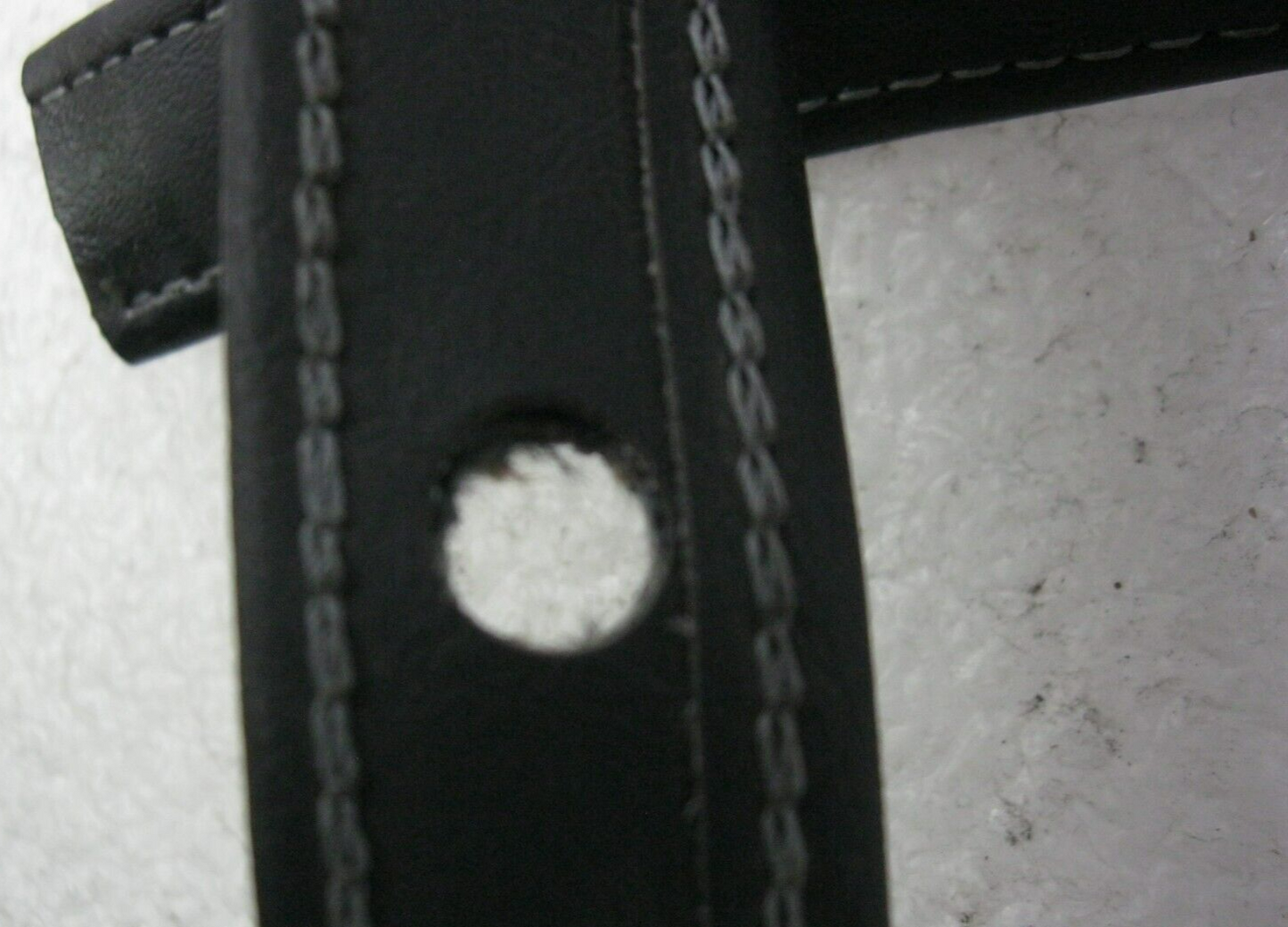 Harley-Davidson 21" (17.75" Hole Center to Center) Seat Strap - White Stitching