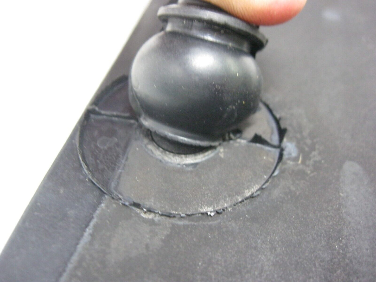 Harley-Davidson  '06-later Touring Footboard Insert (Single) Torn Knobs 50614-06