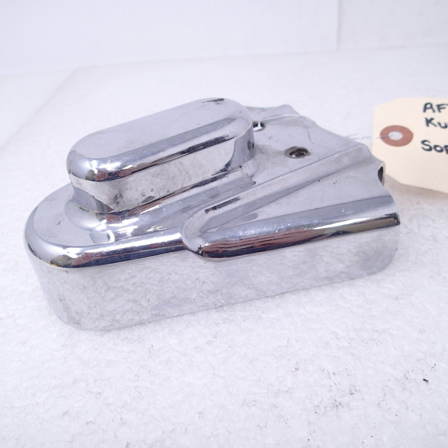 Harley Davidson Phantom Swingarm Axle Cover AFTERMARKET Kuryakyn 8202