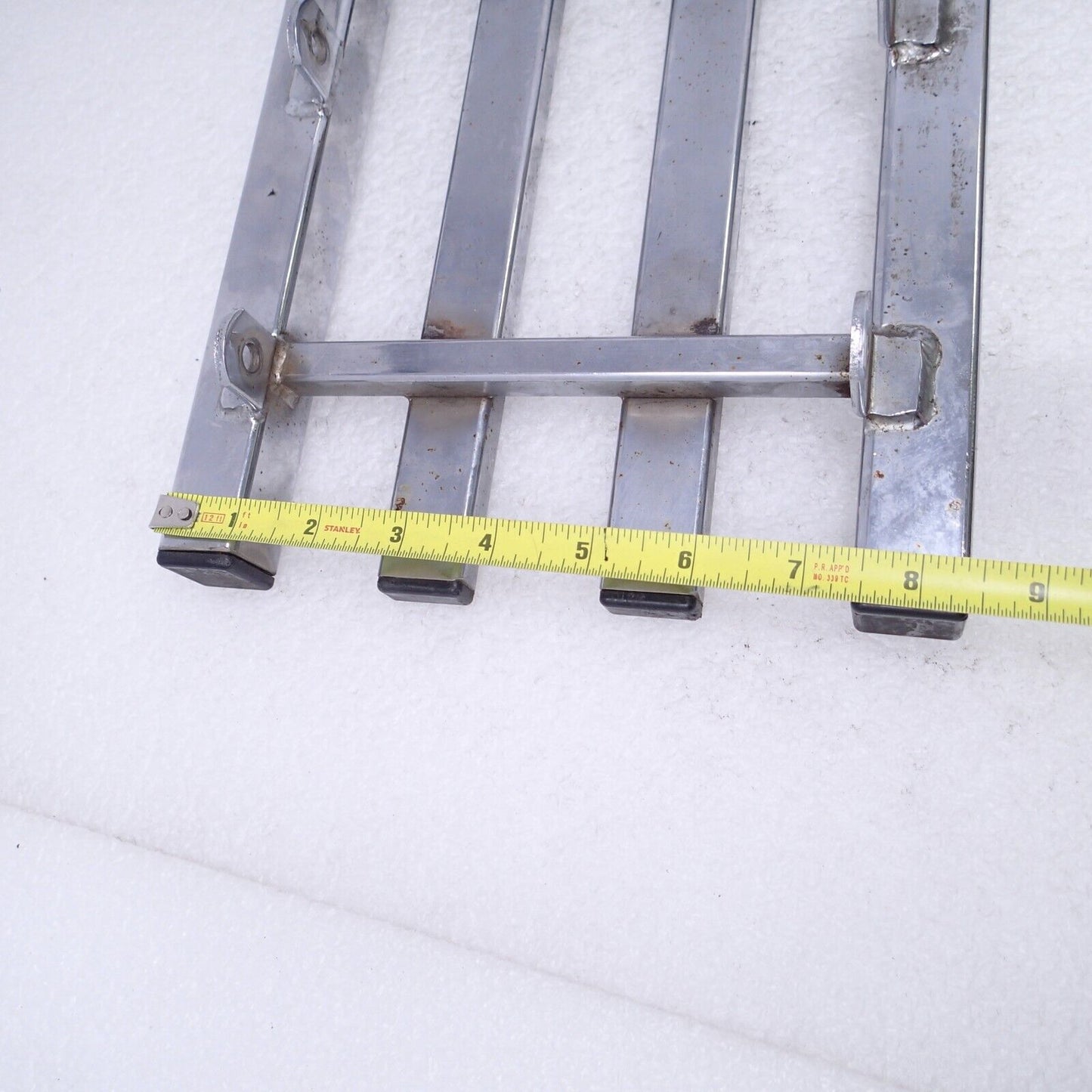 Harley Davidson FXR Chrome 4-Channel Luggage Rack 56464-83 CAP missing