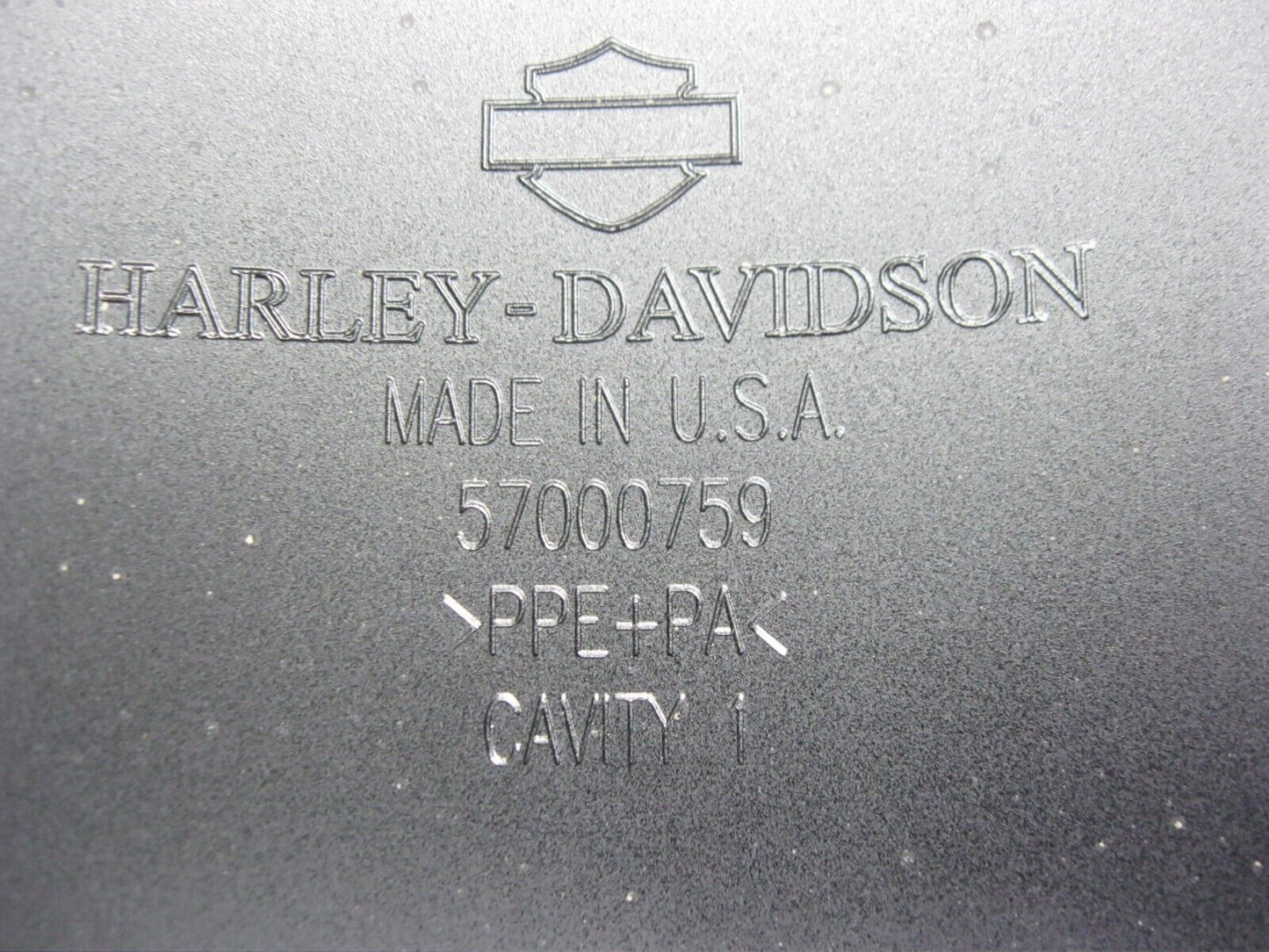 Harley-Davidson OEM 17-24 FXLRS FXDLS Vivid Black Speed Screen 57000740DH