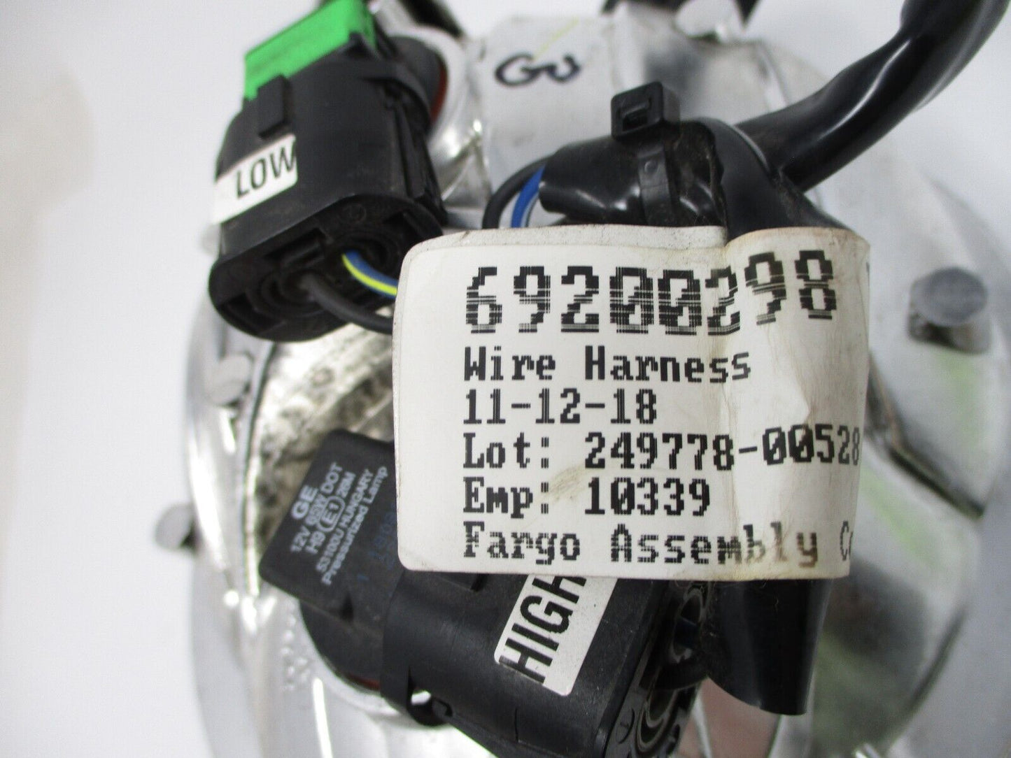 Harley-Davidson OEM Touring 7" Dual Halogen Headlight 67700064 Harness 69200298