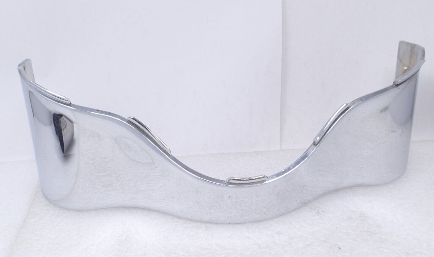 16 Harley Ultra Outer Fairing Skirt Lower Fork Cover CHROME Damage 57000017