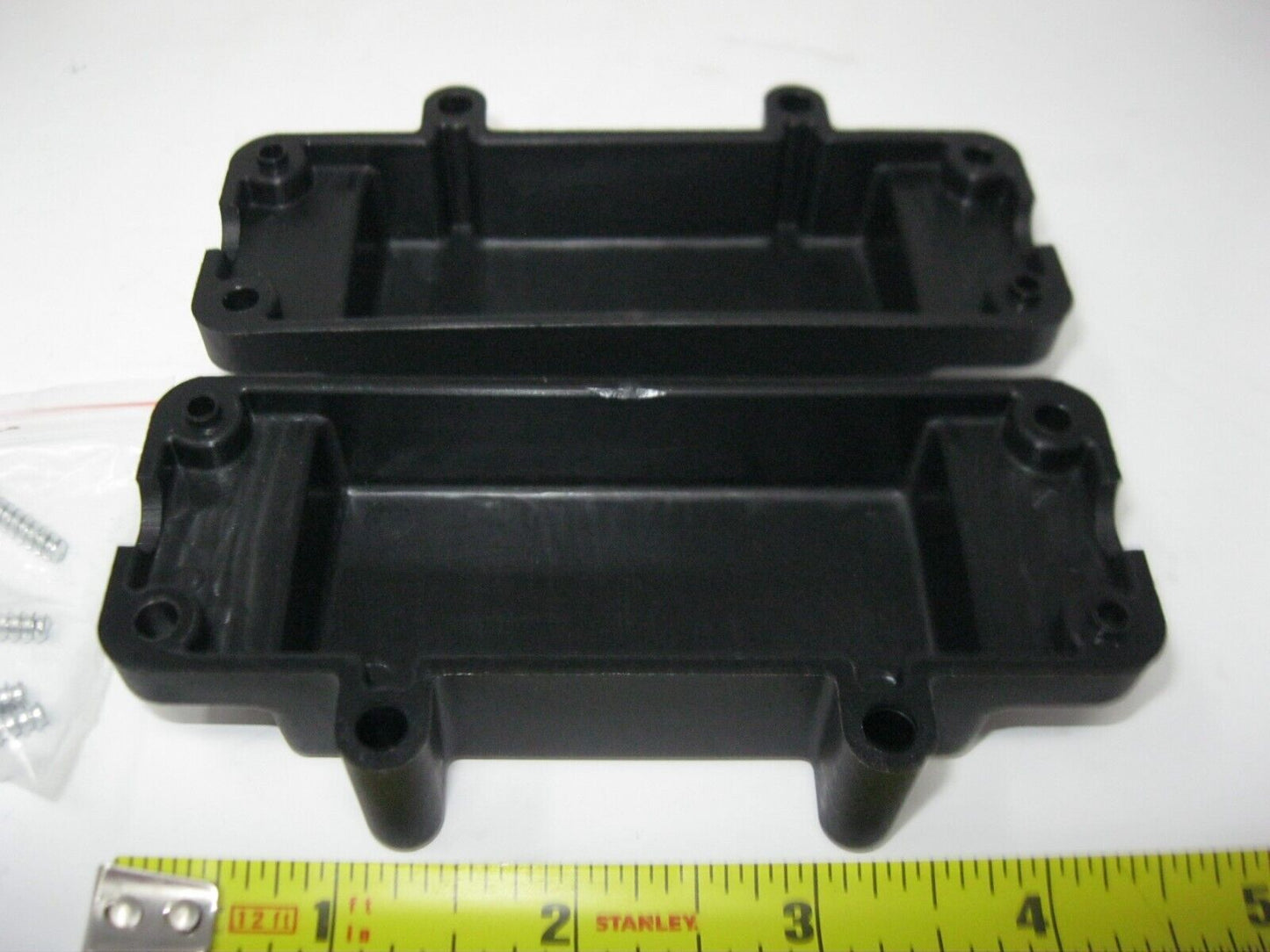 Unbranded Circuit Break Box   (Unknown Brand & Fitment)