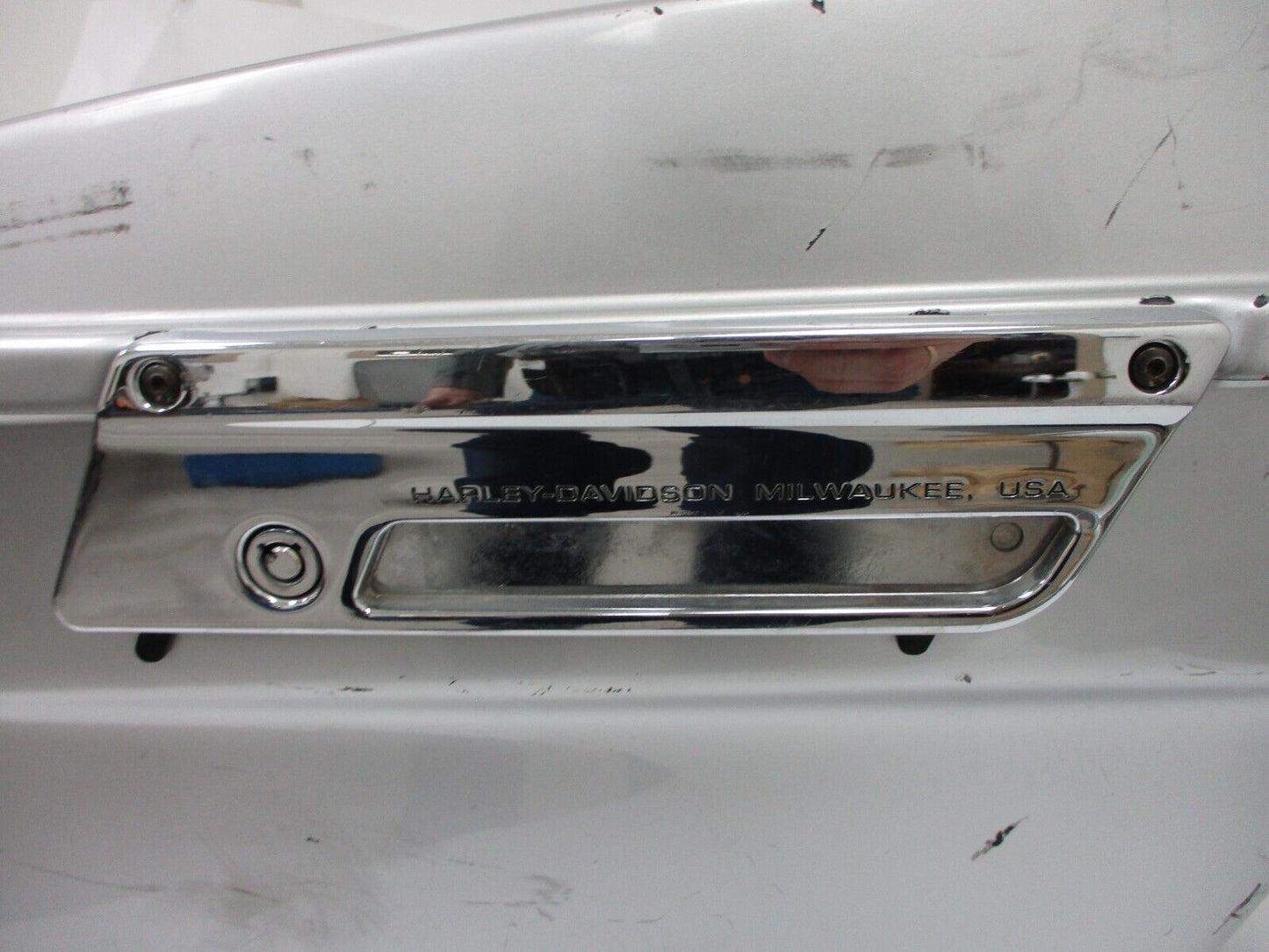 Harley-Davidson 2003 Touring Saddlebag (RIGHT) 91598-03BDS LOWER SADDLEBAG BAGG