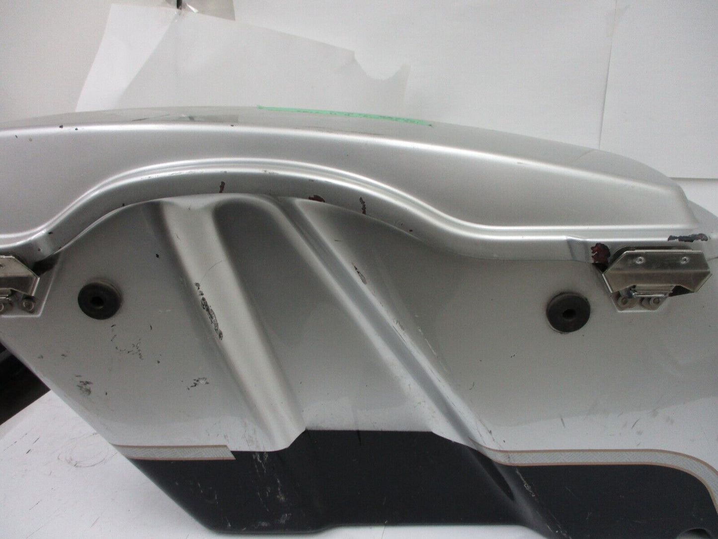 Harley-Davidson 2003 Touring Saddlebag (RIGHT) 91598-03BDS LOWER SADDLEBAG BAGG