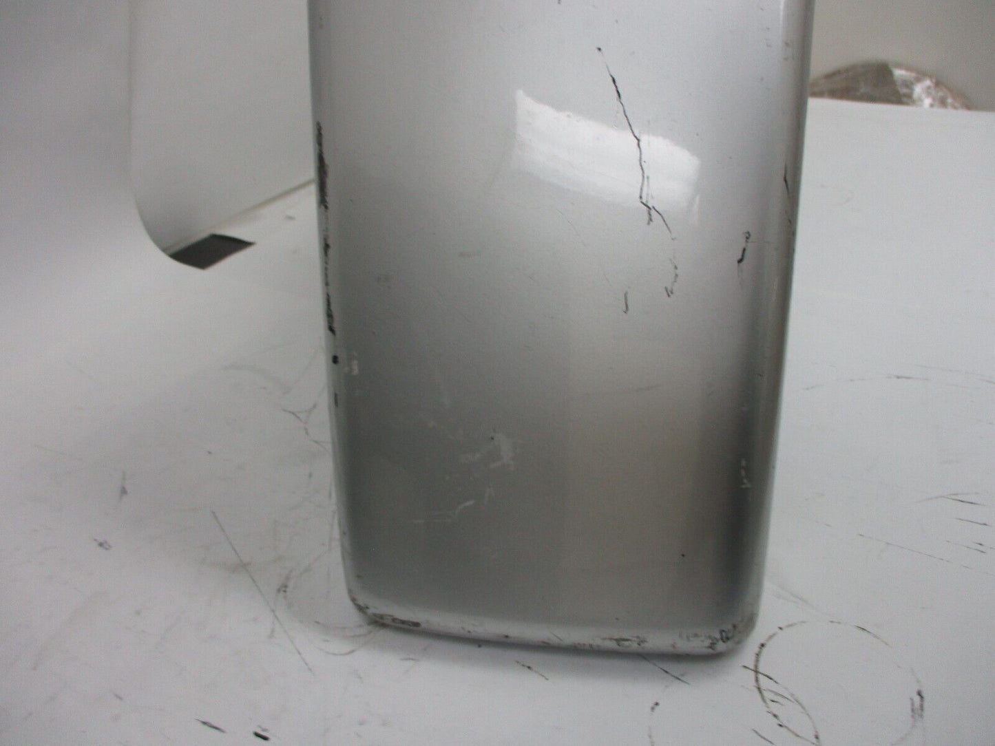 Harley-Davidson 2003 Touring Saddlebag (RIGHT) 91598-03BDS LOWER SADDLEBAG BAGG