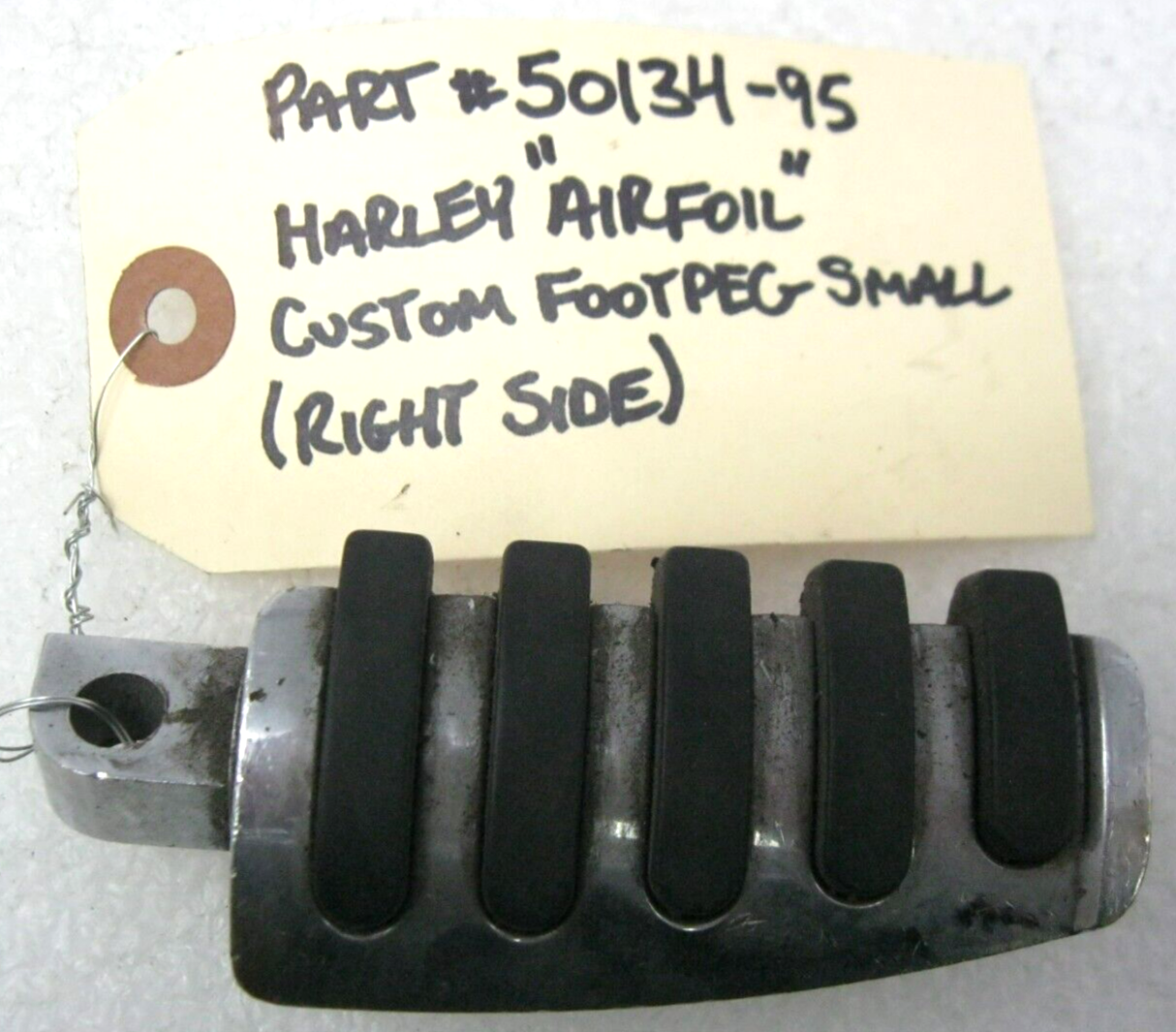 Harley-Davidson OEM XL Dyna Softail V-Rod Airfoil RIGHT Foot Peg SMALL 50134-95