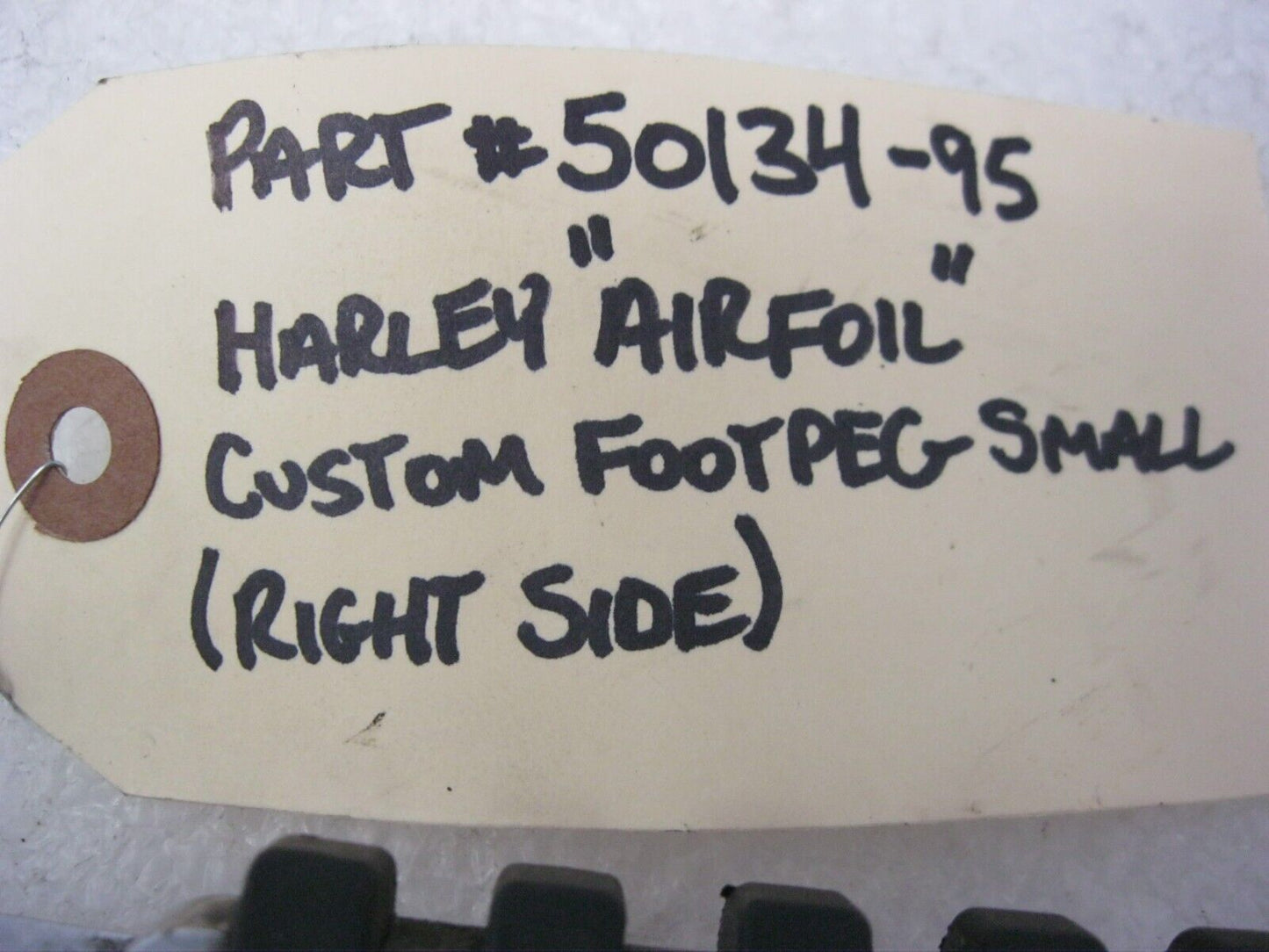 Harley-Davidson OEM XL Dyna Softail V-Rod Airfoil RIGHT Foot Peg SMALL 50134-95