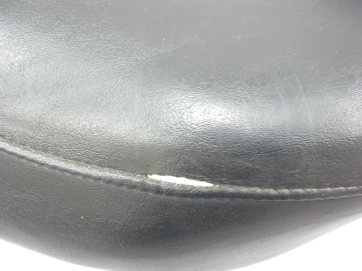 Harley-Davidson OEM 11-13 Touring Two-Up Seat (RIPS) 52164-10