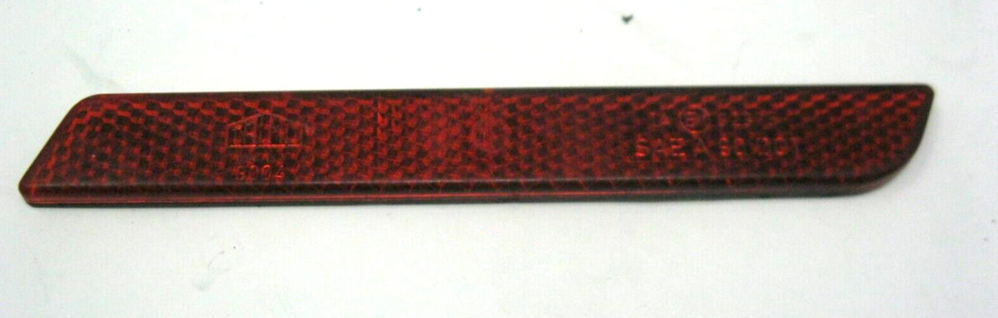 Harley-Davidson OEM 92-19 RIGHT Saddlebag Red Latch Cover Reflector 59287-92