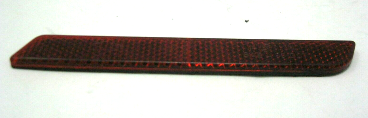 Harley-Davidson OEM 92-19 RIGHT Saddlebag Red Latch Cover Reflector 59287-92
