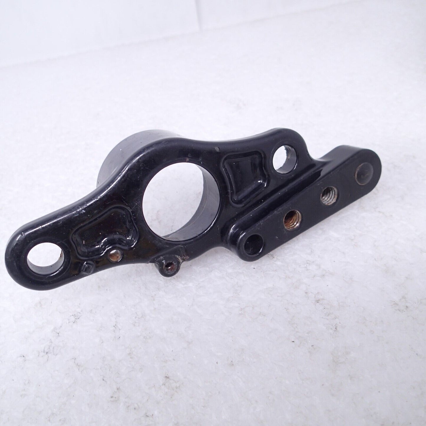 08 Harley Davidson Ultra Classic Touring OEM Rear Floorboard Mount Bracket RIGHT
