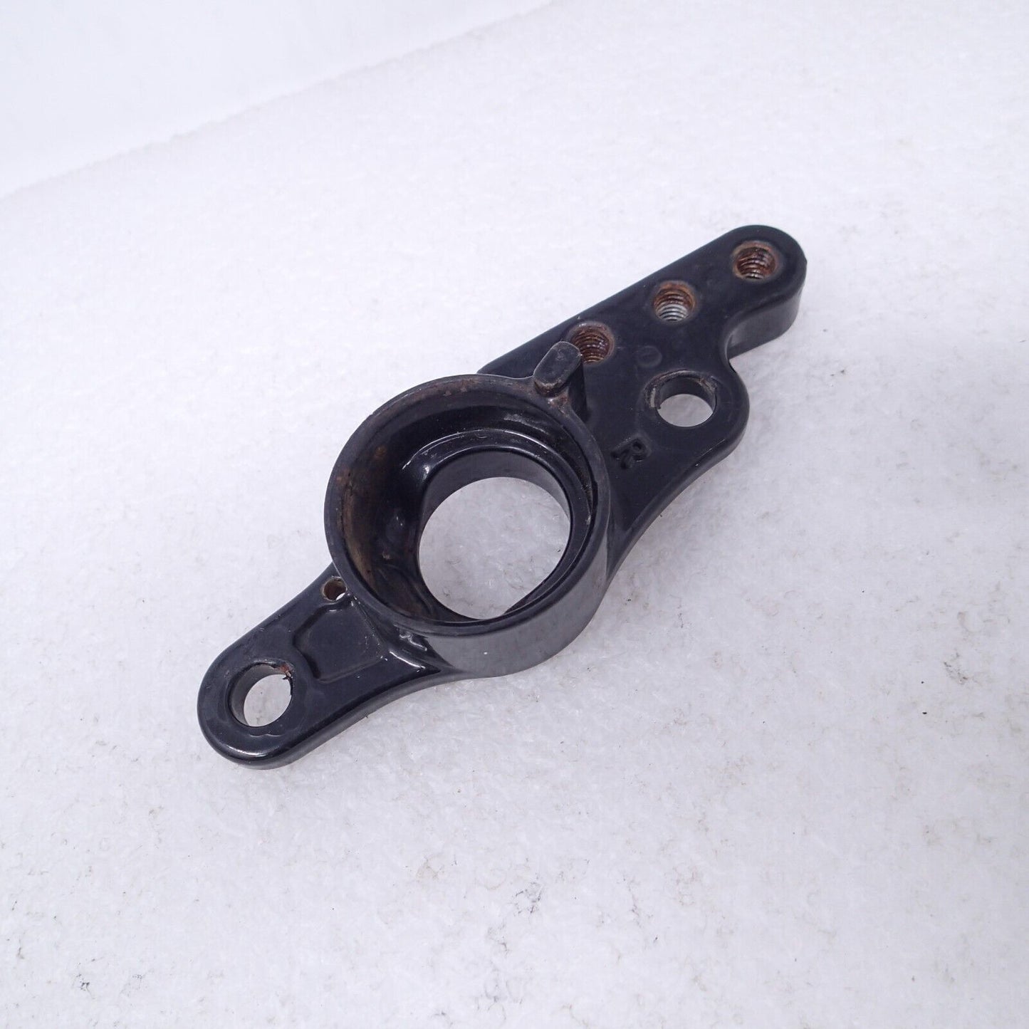 08 Harley Davidson Ultra Classic Touring OEM Rear Floorboard Mount Bracket RIGHT
