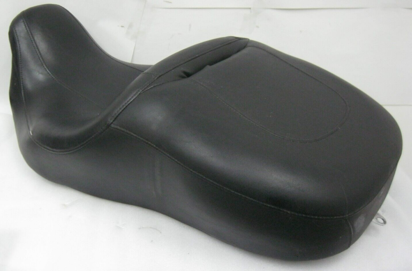 Harley-Davidson OEM 11-13 Touring Two-Up Seat (RIPS) 52164-10