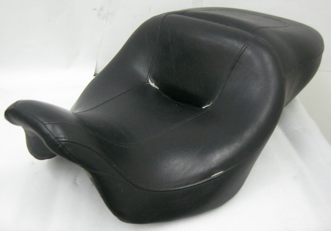 Harley-Davidson OEM 11-13 Touring Two-Up Seat (RIPS) 52164-10