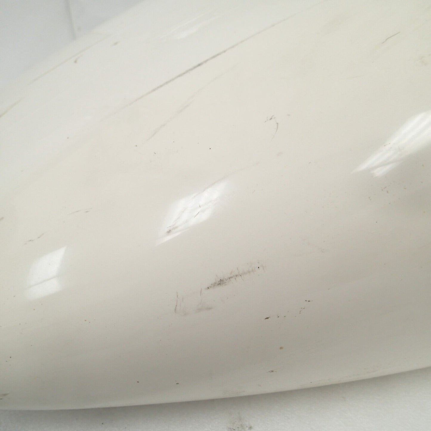HARLEY '11-'14 POLICE FLHP ROAD KIN GFUEL TANK BIRCH WHITE W/O DECAL 62060-08AV