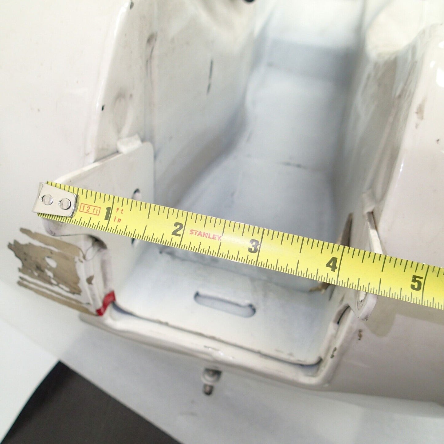 HARLEY '11-'14 POLICE FLHP ROAD KIN GFUEL TANK BIRCH WHITE W/O DECAL 62060-08AV