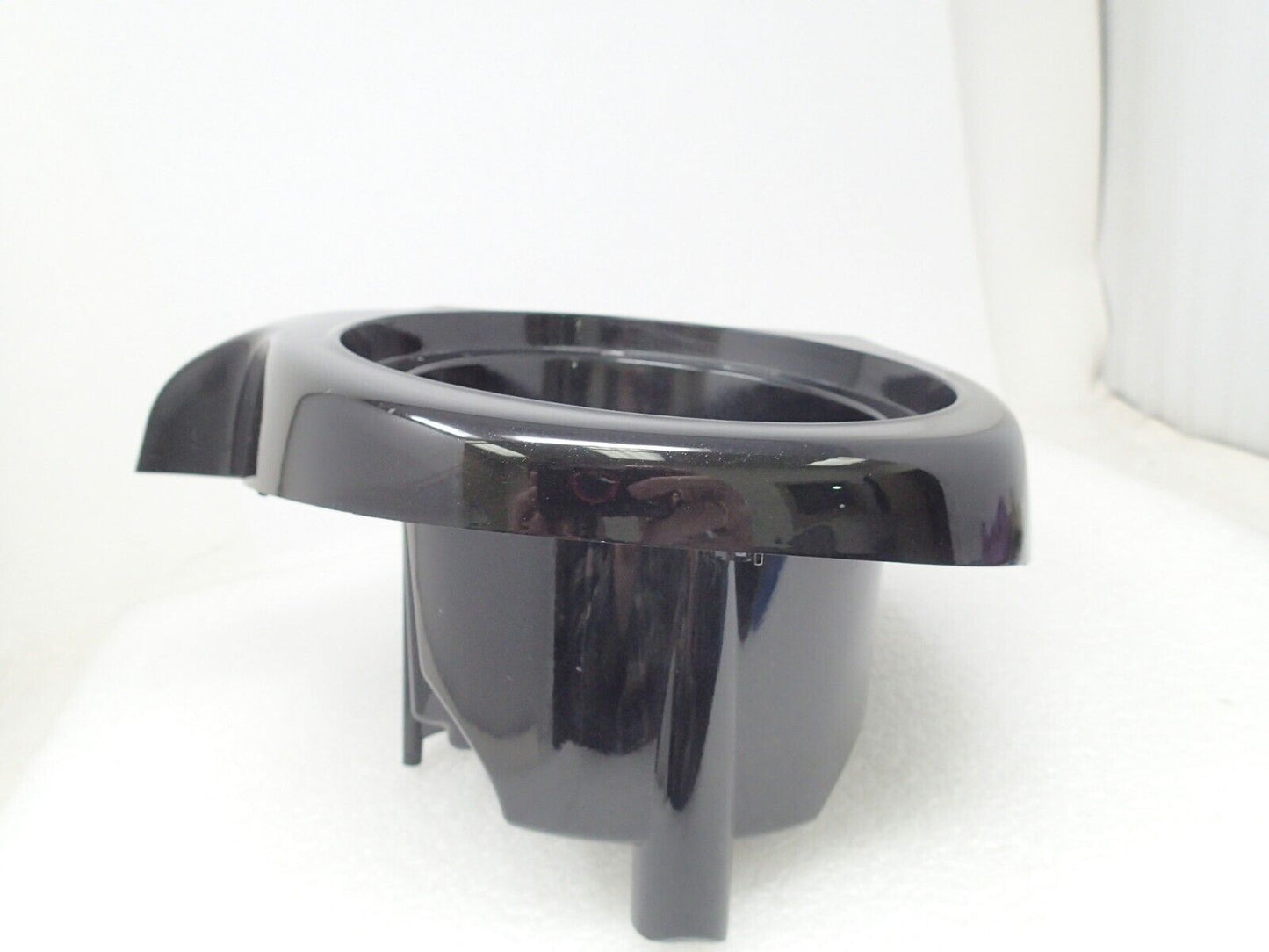Harley Davidson 57410-11 LEFT Lower Fairing Speaker Box BLACK (scratches)