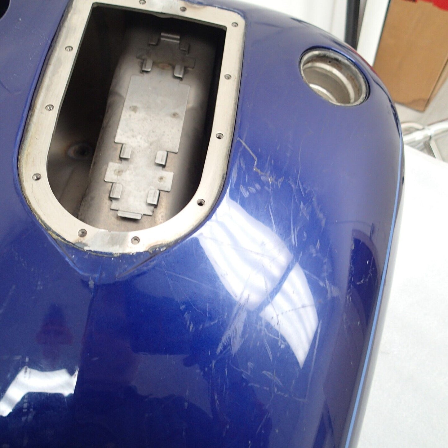 Harley-Davidson 2006 Street Bike FXDLI DYNA Fuel Tank 61014-06BPW RICH SUNGLO BL