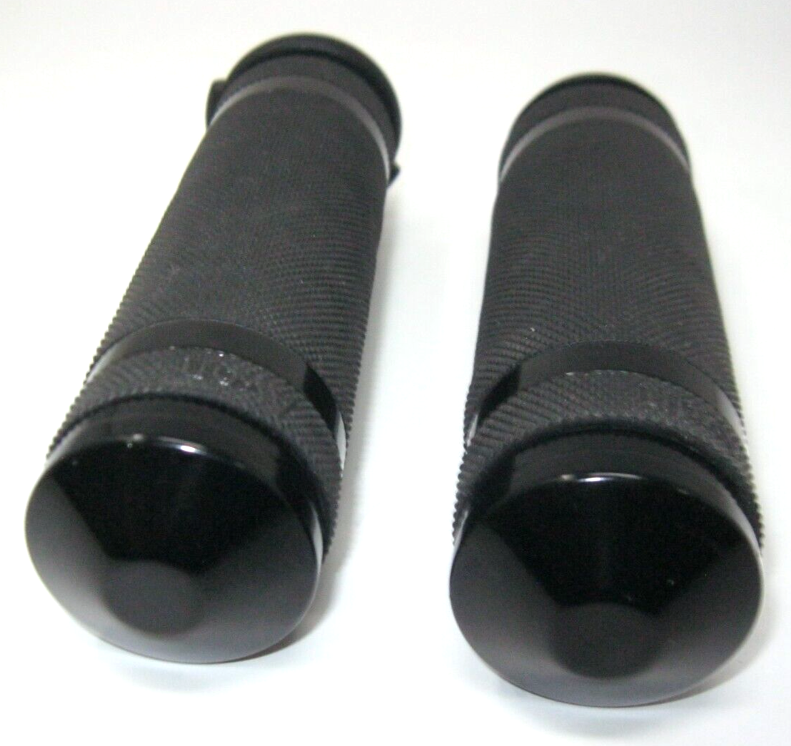 Avon Knurled Rubber Grip Set (Possibly Heated \ No Controller, Unknown Fitment)