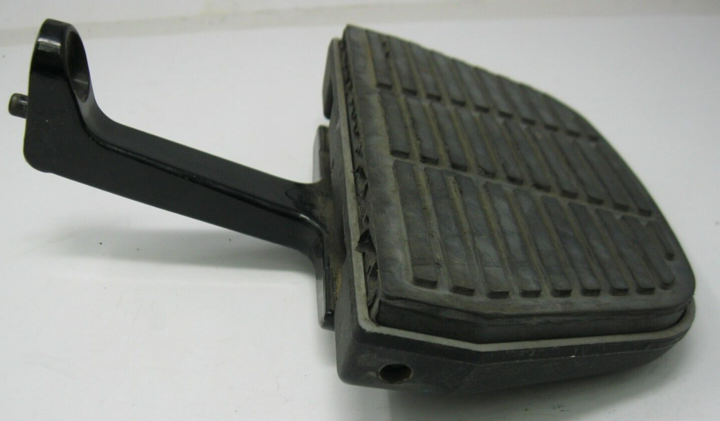 Harley-Davidson OEM 00-05 Passenger Footboard & Mount 50613-91/52719-93A