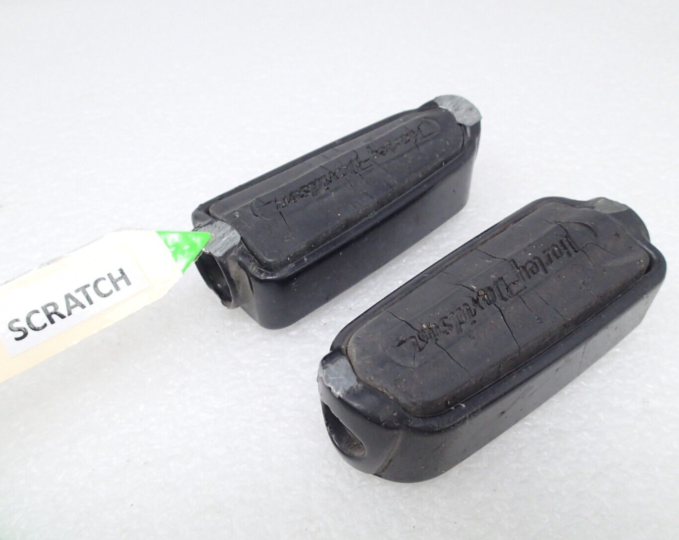 GENUINE HARLEY DAVIDSON TRIBAL HIGHWAY PEGS 51376-09 (DEMAGE)