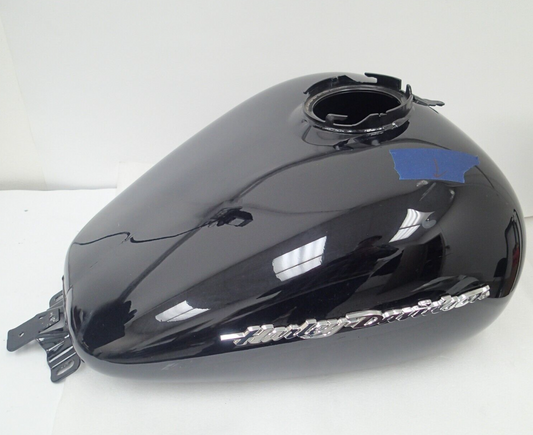 2013 Harley Street Glide FLHX Fuel Gas Tank VIVID BLACK 61351-11DH (Small DENT)