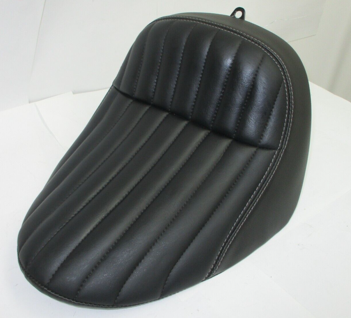 NEW OEM Harley Davidson Street Bob Seat Solo and Pillion Pad Rear Seat 52000606