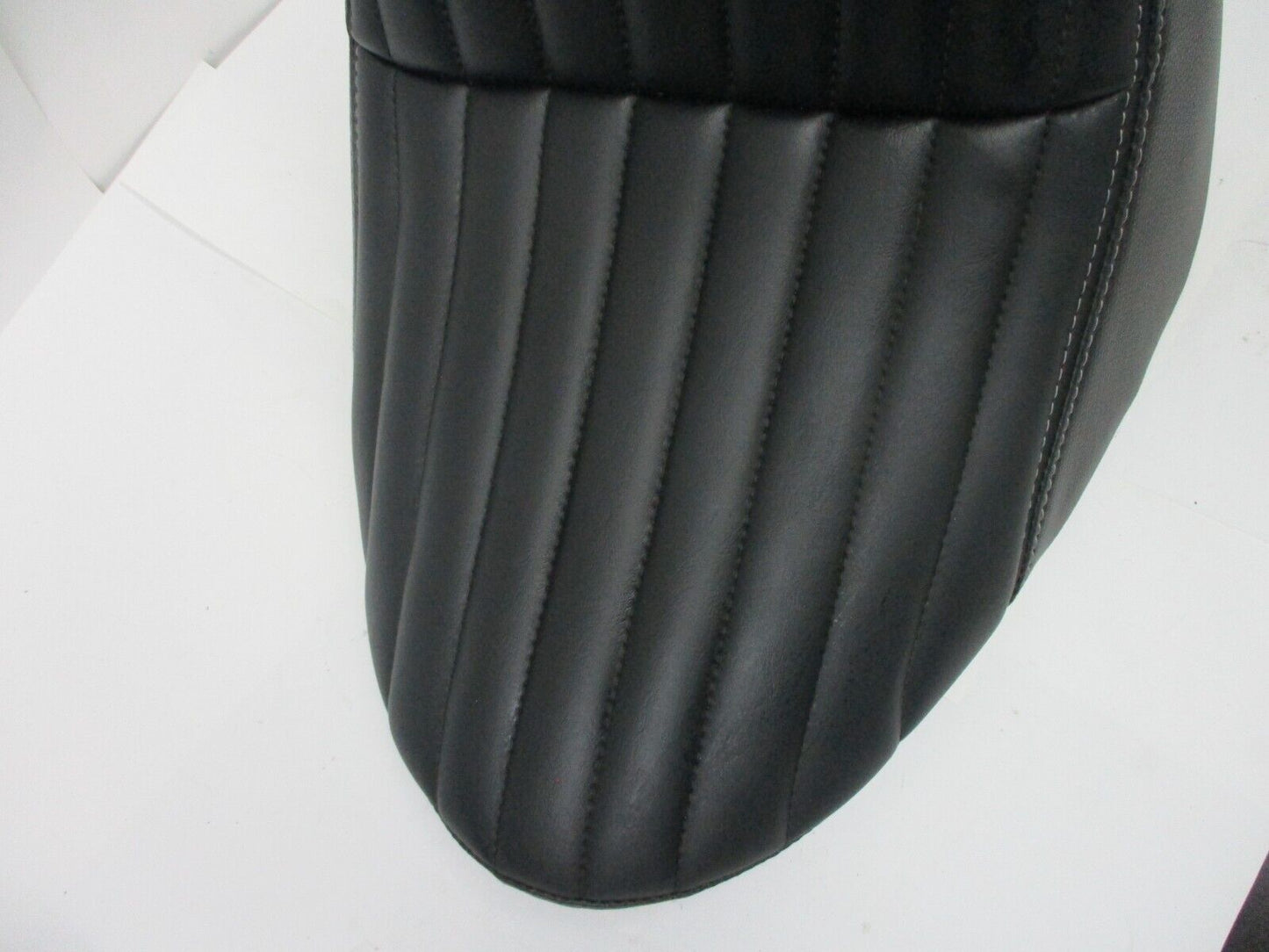 NEW OEM Harley Davidson Street Bob Seat Solo and Pillion Pad Rear Seat 52000606